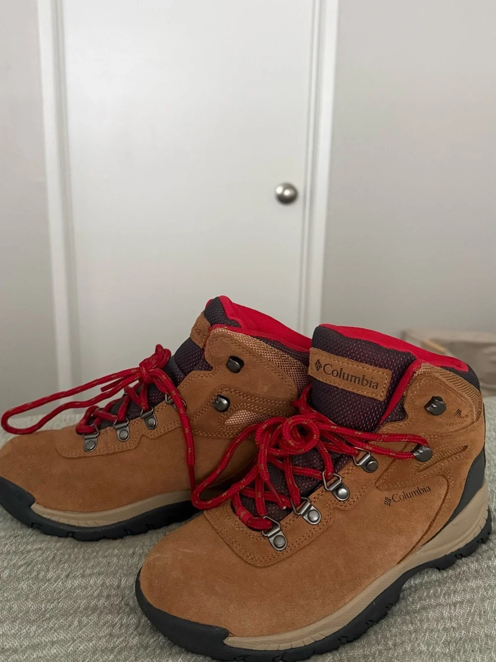 Columbia Brown Suede Hiking Boots with Red Accents